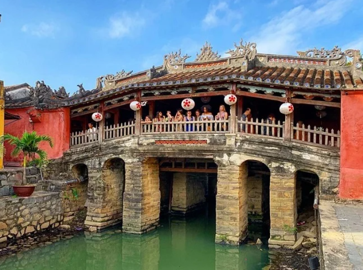 Chùa Cầu